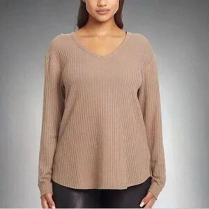 NWOT Chaser Long Sleeve Lightweight Waffle Knit V-Neck Brown Top